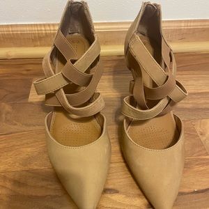 Coral Como Tan High Heels